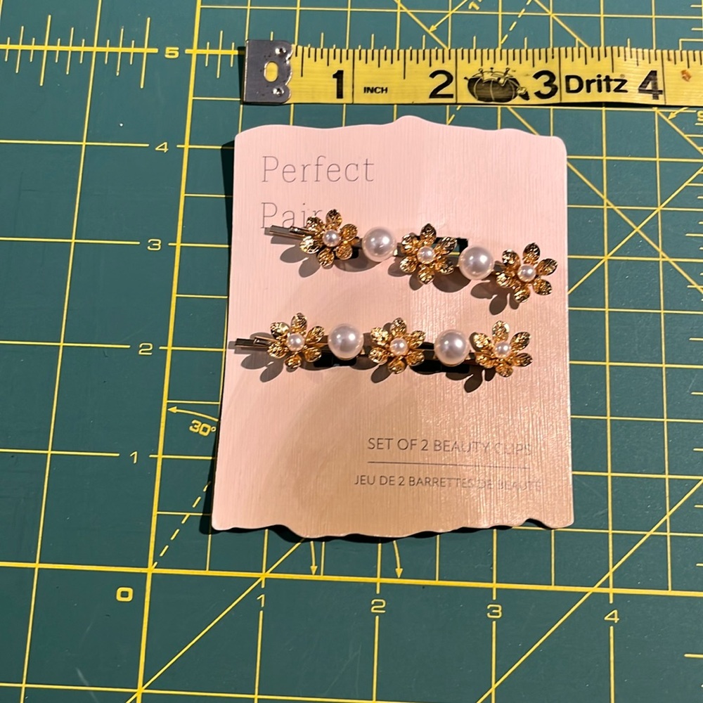 Gold & Pearl Hair Clips